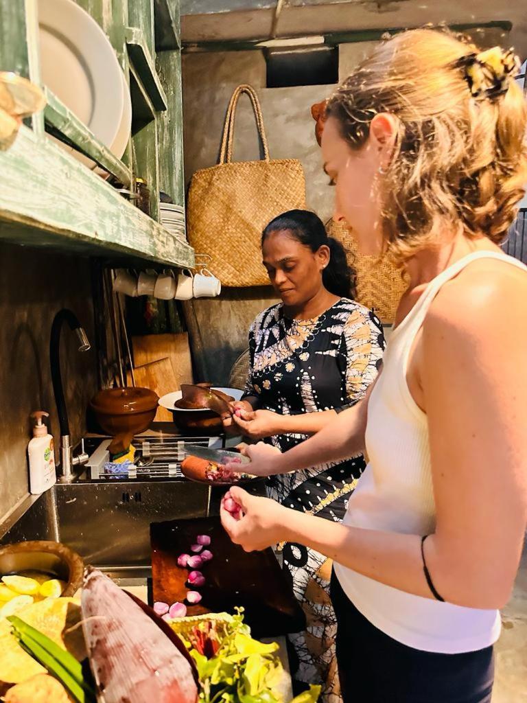 Villa Aroshina With Cooking Class Гале Екстериор снимка